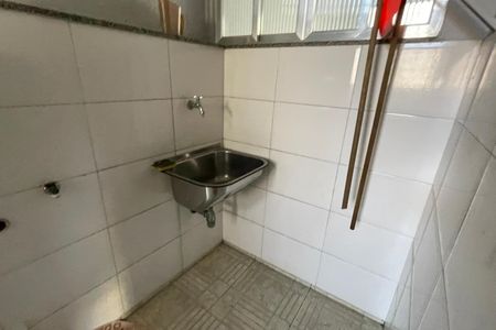 Área de Serviço de casa para alugar com 4 quartos, 200m² em Parque Beira Mar, Duque de Caxias