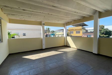 Casa para alugar com 200m², 4 quartos e 1 vaga Casa para alugar com 200m², 4 quartos e 1 vagaTerraço