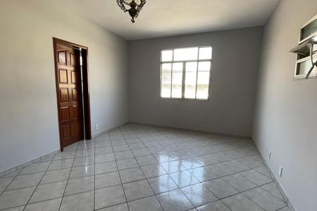 Sala de casa para alugar com 4 quartos, 200m² em Parque Beira Mar, Duque de Caxias
