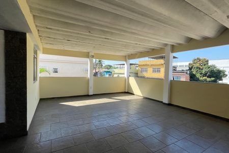 Casa para alugar com 200m², 4 quartos e 1 vaga Casa para alugar com 200m², 4 quartos e 1 vagaTerraço