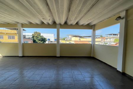 Casa para alugar com 200m², 4 quartos e 1 vaga Casa para alugar com 200m², 4 quartos e 1 vagaTerraço
