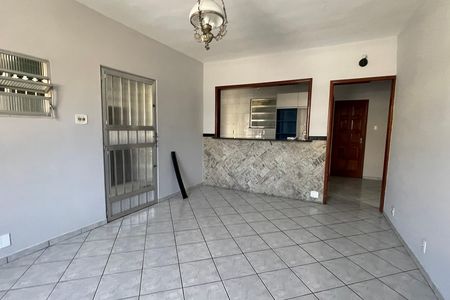 Casa para alugar com 200m², 4 quartos e 1 vaga Casa para alugar com 200m², 4 quartos e 1 vagaSala