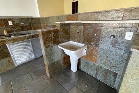Casa para alugar com 200m², 4 quartos e 1 vaga Casa para alugar com 200m², 4 quartos e 1 vagaTerraço
