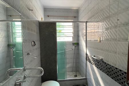 Casa para alugar com 200m², 4 quartos e 1 vaga Casa para alugar com 200m², 4 quartos e 1 vagaBanheiro