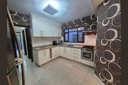 Cozinha - Armários - Térreo de apartamento para alugar com 3 quartos, 220m² em Chacara Nossa Senhora do Bom Conselho, São Paulo