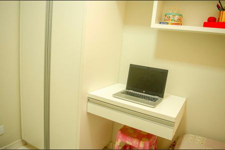 Apartamento à venda com 114m², 3 quartos e 1 vaga Apartamento à venda com 114m², 3 quartos e 1 vagaQuarto 2