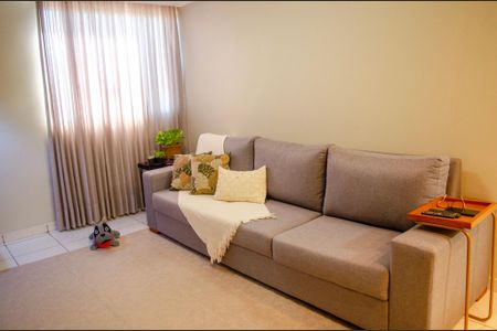 Apartamento à venda com 114m², 3 quartos e 1 vaga Apartamento à venda com 114m², 3 quartos e 1 vagaSala