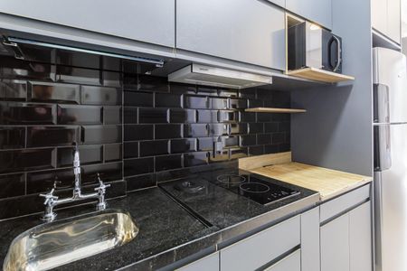 Cozinha de kitnet/studio para alugar com 1 quarto, 27m² em Indianópolis, São Paulo