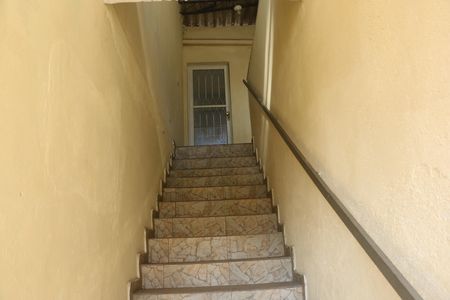 Apartamento para alugar com 40m², 1 quarto e sem vagaEscada