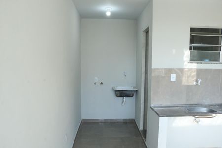 Área de Serviço de apartamento para alugar com 1 quarto, 40m² em Kennedy, Nova Iguaçu