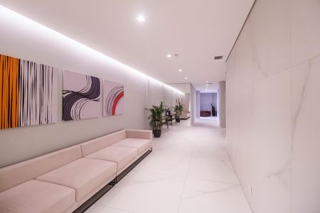 Apartamento para alugar com 120m², 2 quartos e 2 vagasHall social