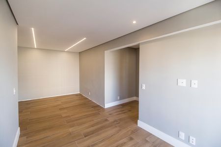 Apartamento para alugar com 120m², 2 quartos e 2 vagasCloset da suíte