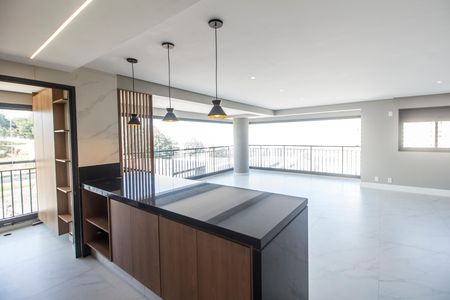 Apartamento para alugar com 120m², 2 quartos e 2 vagasCozinha