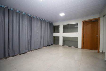 Casa para alugar com 260m², 5 quartos e 4 vagas Casa para alugar com 260m², 5 quartos e 4 vagasSuíte 3