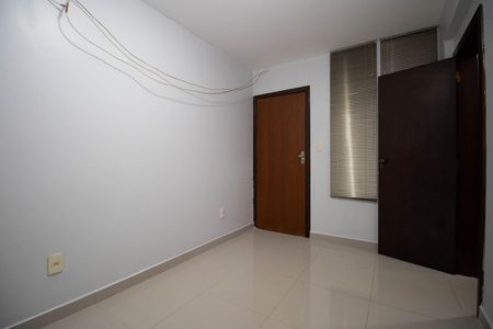 Casa para alugar com 260m², 5 quartos e 4 vagas Casa para alugar com 260m², 5 quartos e 4 vagasQuarto 1