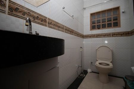 Casa para alugar com 260m², 5 quartos e 4 vagas Casa para alugar com 260m², 5 quartos e 4 vagasLavabo