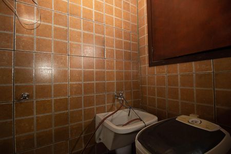 Casa para alugar com 260m², 5 quartos e 4 vagas Casa para alugar com 260m², 5 quartos e 4 vagasÁrea de Serviço