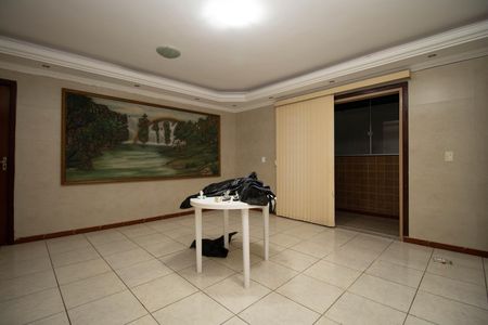 Casa para alugar com 260m², 5 quartos e 4 vagas Casa para alugar com 260m², 5 quartos e 4 vagasQuarto 3