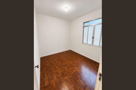 Quarto de apartamento para alugar com 3 quartos, 58m² em Penha, Rio de Janeiro
