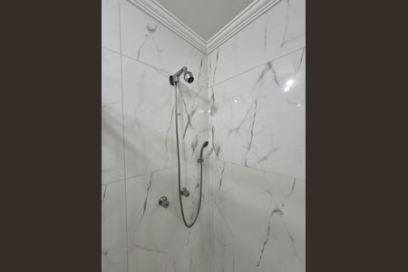 Apartamento à venda com 220m², 4 quartos e 2 vagas Apartamento à venda com 220m², 4 quartos e 2 vagasBANHEIRO DA SUITE 2
