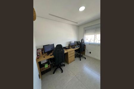 Quarto de apartamento à venda com 2 quartos, 47m² em Quitaúna, Osasco