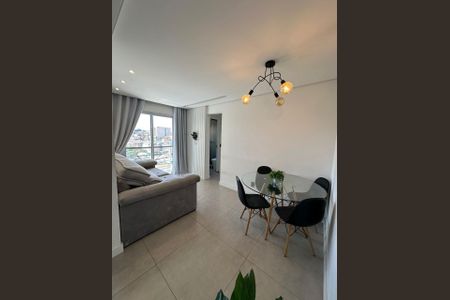 Sala de apartamento à venda com 2 quartos, 47m² em Quitaúna, Osasco