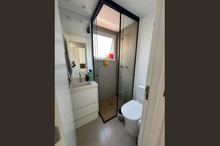 Banheiro de apartamento à venda com 2 quartos, 47m² em Quitaúna, Osasco