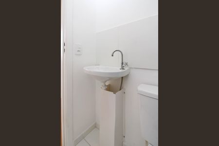 Banheiro de apartamento para alugar com 1 quarto, 20m² em Jardim Monte Kemel, São Paulo