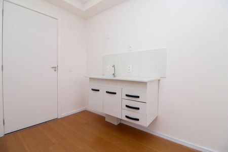 Quarto/Cozinha de apartamento para alugar com 1 quarto, 20m² em Jardim Monte Kemel, São Paulo
