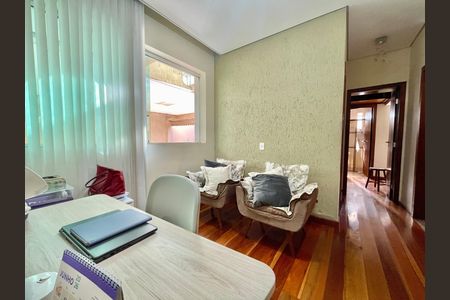 Casa à venda com 4 quartos, 320m² em Aparecida, Belo Horizonte