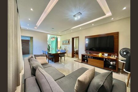 Casa à venda com 4 quartos, 320m² em Aparecida, Belo Horizonte