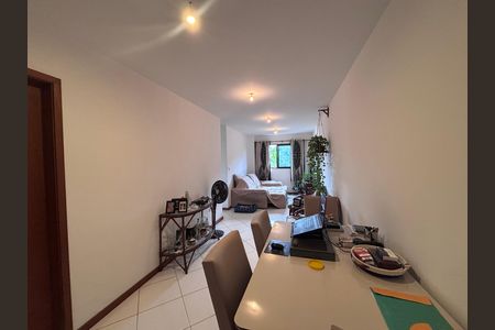 Apartamento para alugar com 82m², 3 quartos e 1 vaga Apartamento para alugar com 82m², 3 quartos e 1 vagaSala