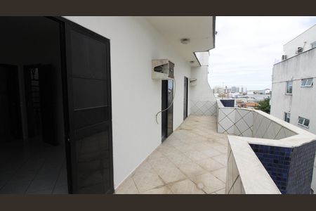 Apartamento para alugar com 125m², 4 quartos e 2 vagasVaranda