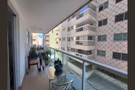 Apartamento à venda com 135m², 3 quartos e 1 vagaVaranda