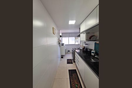 Apartamento à venda com 135m², 3 quartos e 1 vagaCozinha e Área de Serviço