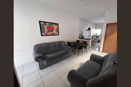 Sala de casa à venda com 2 quartos, 88m² em Jardim Alphaville, Goiânia