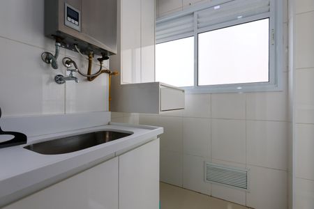Área de Serviço de apartamento para alugar com 2 quartos, 62m² em Vila Sonia, São Paulo