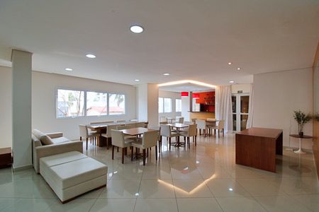 Apartamento à venda com 62m², 2 quartos e 1 vaga Apartamento à venda com 62m², 2 quartos e 1 vagaÁrea comum - Salão de festas
