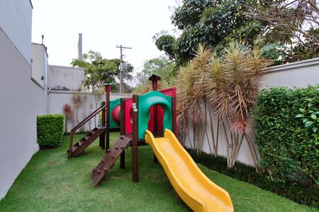 Apartamento à venda com 62m², 2 quartos e 1 vaga Apartamento à venda com 62m², 2 quartos e 1 vagaÁrea comum - Playground