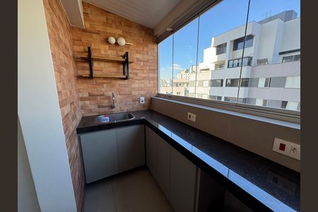 Apartamento para alugar com 100m², 3 quartos e 2 vagas