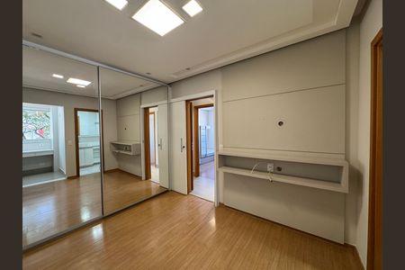 Apartamento para alugar com 100m², 3 quartos e 2 vagas