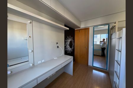 Apartamento para alugar com 100m², 3 quartos e 2 vagas