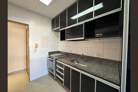 Apartamento para alugar com 100m², 3 quartos e 2 vagas