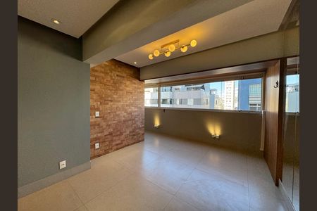 Apartamento para alugar com 100m², 3 quartos e 2 vagas