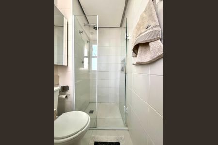 Banheiro da Suíte de apartamento à venda com 2 quartos, 80m² em Ponte Preta, Campinas