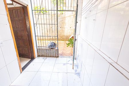 area de serviço de casa para alugar com 3 quartos, 109m² em Frei Leopoldo, Belo Horizonte