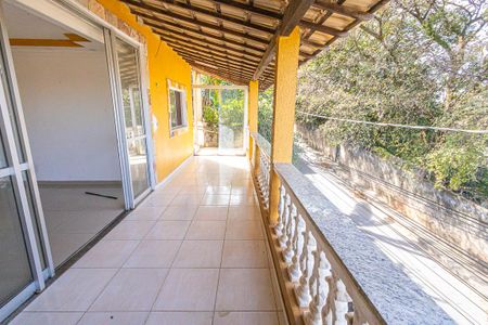 Casa para alugar com 109m², 3 quartos e 1 vaga Casa para alugar com 109m², 3 quartos e 1 vagaVaranda