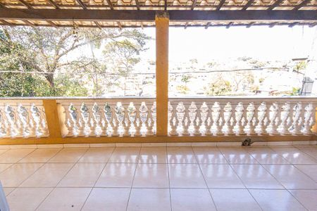 Casa para alugar com 109m², 3 quartos e 1 vaga Casa para alugar com 109m², 3 quartos e 1 vagaVaranda