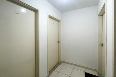 Apartamento para alugar com 49m², 2 quartos e 1 vaga Apartamento para alugar com 49m², 2 quartos e 1 vagaHall Andar