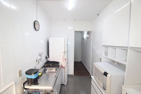 Cozinha de apartamento para alugar com 2 quartos, 48m² em Vila Nova Cachoeirinha, São Paulo
